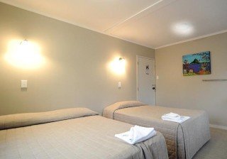 Room
Room
di Kiwi International