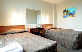 Room
Room
di Kiwi International