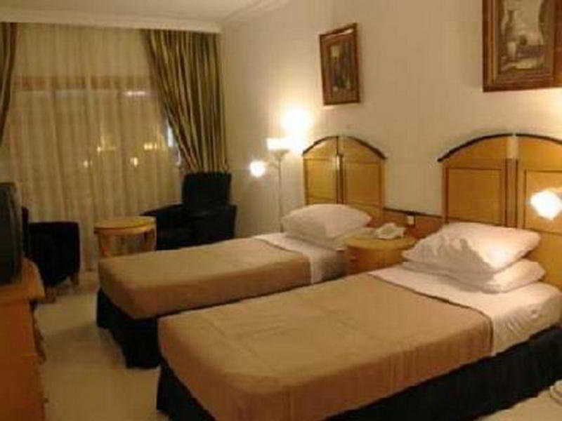 Room
Room
di Dolphin hotel Apartments Dubai