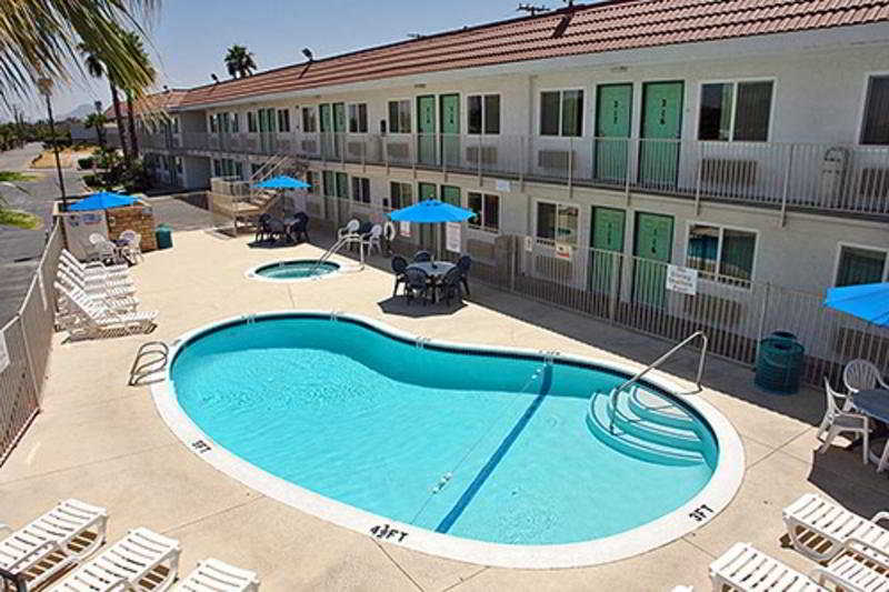 Pool
 di Motel 6 Palm Springs Rancho Mirage