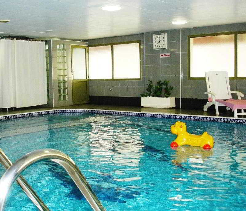 Pool
 di Al Shams Plaza Hotel Apartments