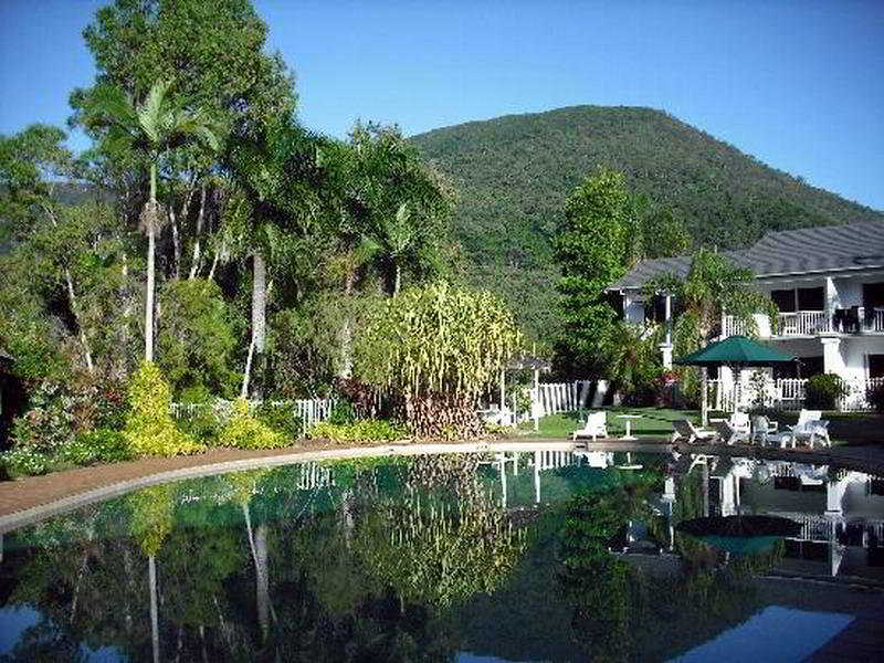 Pool
 di Novotel Palm Cove Resort