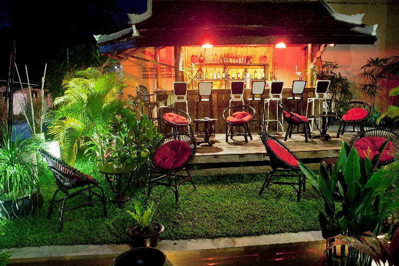 Bar
 di Claremont Angkor Boutique Hotel
