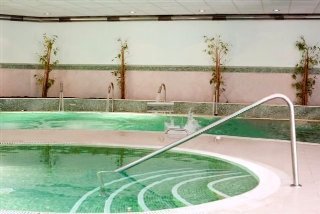 Sports and Entertainment
Sports and Entertainment
di Sun Grove Villas & Spa