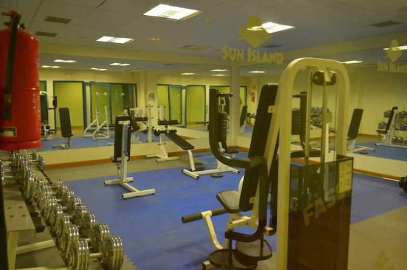 Sports and Entertainment
Sports and Entertainment
di Sun Grove Villas & Spa