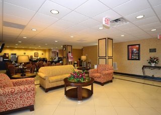 Lobby
 di Comfort Inn & Suites Monggomery 
