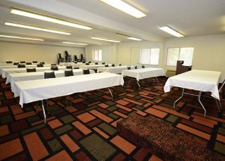 Conferences
 di Econo Lodge