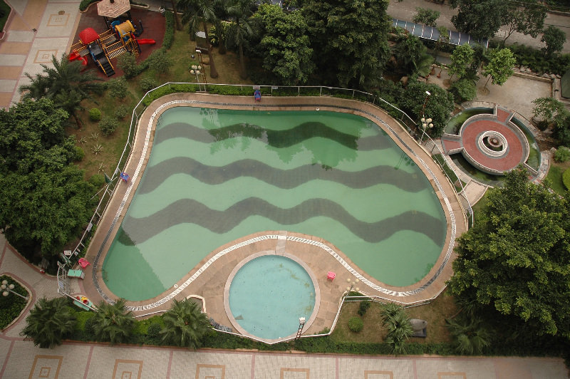 Pool
 di Jiang He