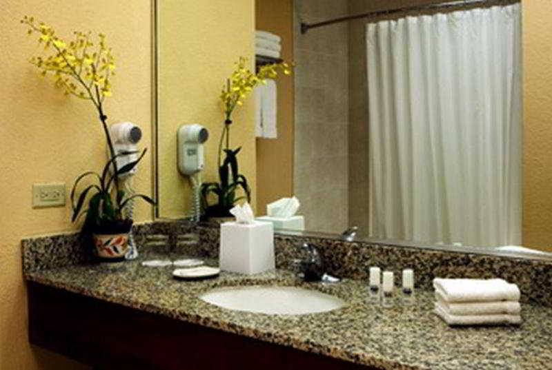 Room
Room
di Four Points by Sheraton Caguas Real