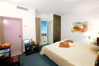 Room
Room
di Hanioti Grandotel