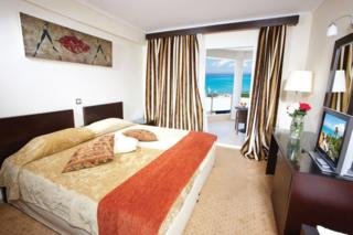 Room
Room
di Hanioti Grandotel