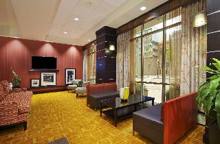 Hampton Inn & Suites Columbus-Downtown