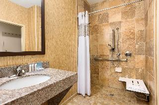 Hampton Inn By Hilton Wichita-East
