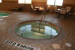 Pool
 di Hampton Inn Decatur