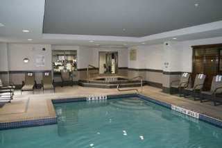 Pool
 di Hampton Inn & Suites by Hilton Hamilton-Brantf