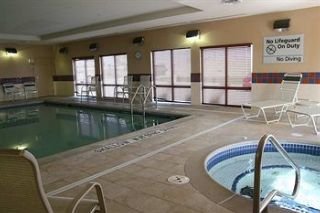 Pool
 di Hampton Inn by Hilton Napanee