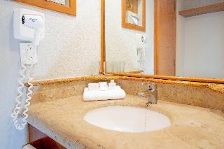 Plaza Pelicanos Club Beach Resort