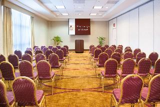 DoubleTree by Hilton Milwaukee - Brookfiel