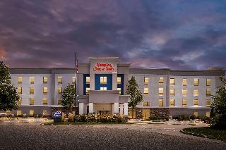 Hampton Inn & Suites Canton
