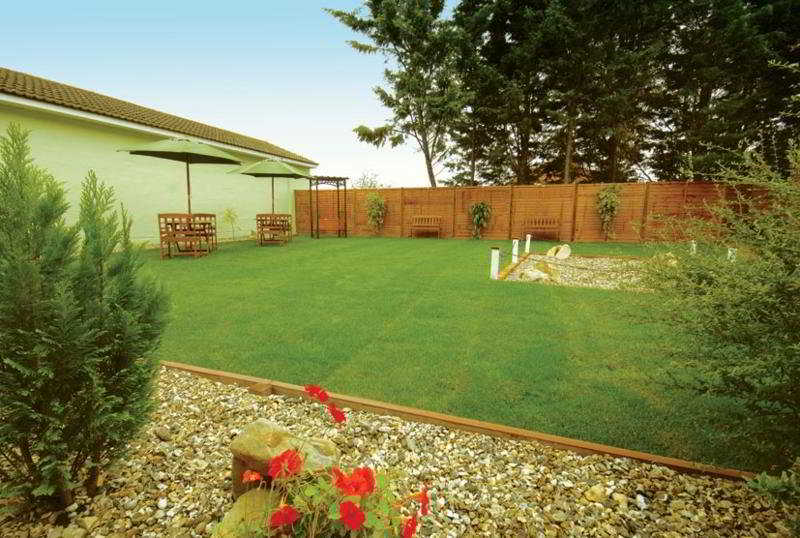 Terrace
Terrace
di Comfort Hotel Reading West