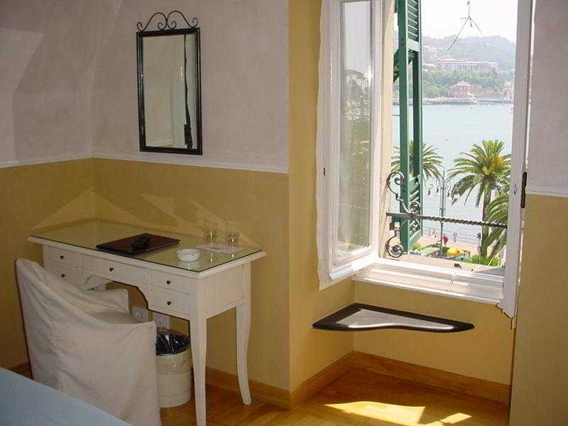 Room
Room
di Astoria Hotel Rapallo