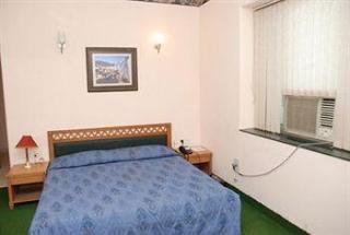 Room
Room
di Ambica Deluxe