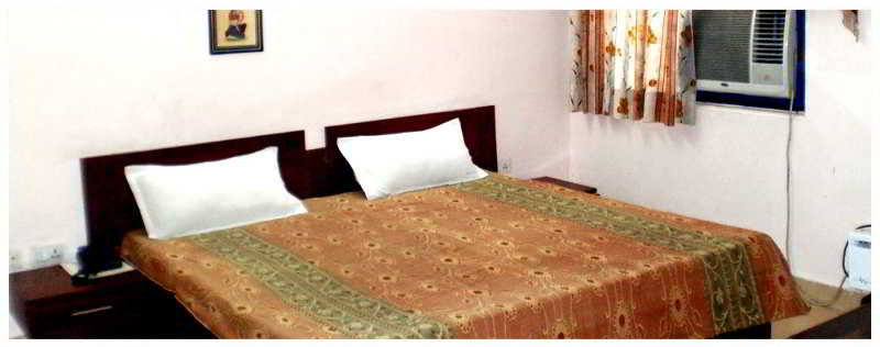 Room
Room
di Ambica Deluxe