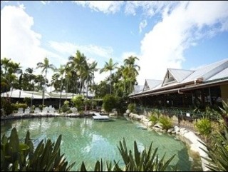Pool
 di Ibis Styles Cairns Colonial Club