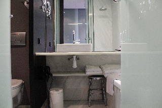 Room
Room
di Marina Atarazanas