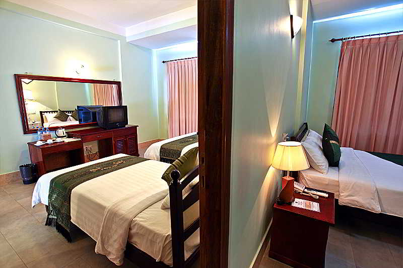 Room
 di Parklane Hotel
