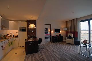 Room
 di Staybridge Suites Abu Dhabi Yas Island