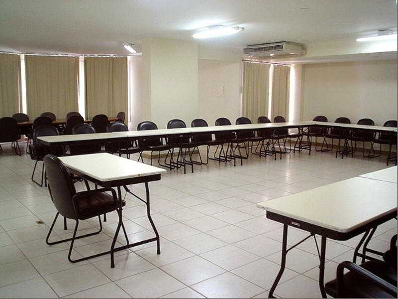 Conferences
Conferences
di Bristol Metropolitan