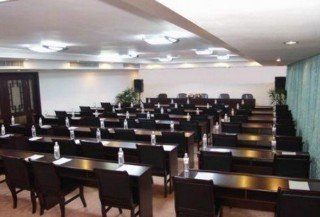 Conferences
 di New West Street