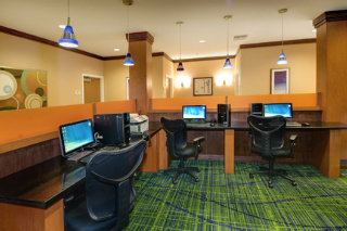 Sports and Entertainment
 di Fairfield Inn & Suites Miami Airport South