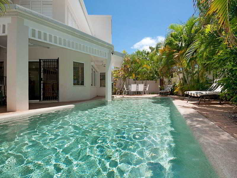 Pool
 di The Villas Palm Cove