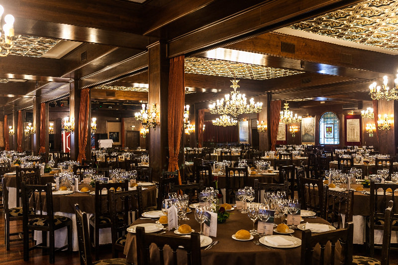 Restaurant
Restaurant
di Conde Rodrigo II