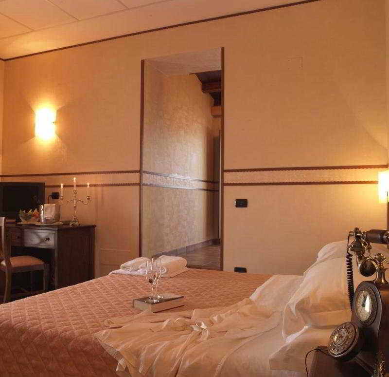 Room
Room
di Feudo Degli Ulivi