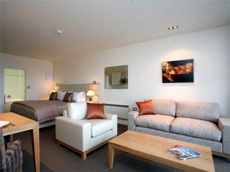 Room
Room
di St Clair Beach Resort