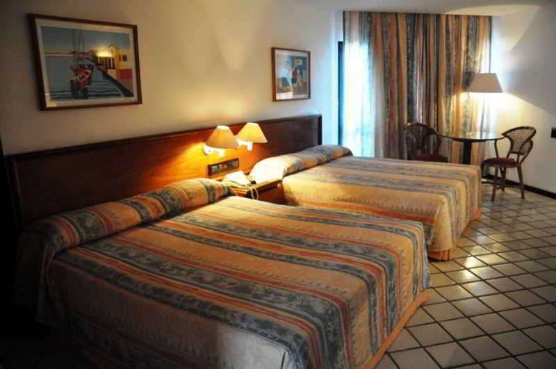 Room
Room
di Piramide Natal Resort & Convention