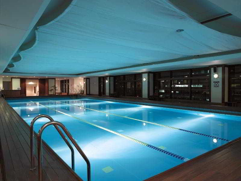Pool
 di Kobe Bay Sheraton Hotel and Towers