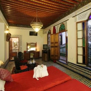 Room
Room
di Riad Ibn Khaldoun