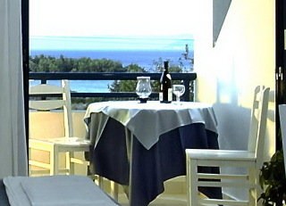 Room
Room
di Port Marina