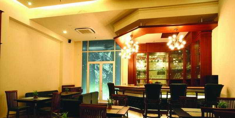 Bar
Bar
di Ambrosia Sarovar Portico