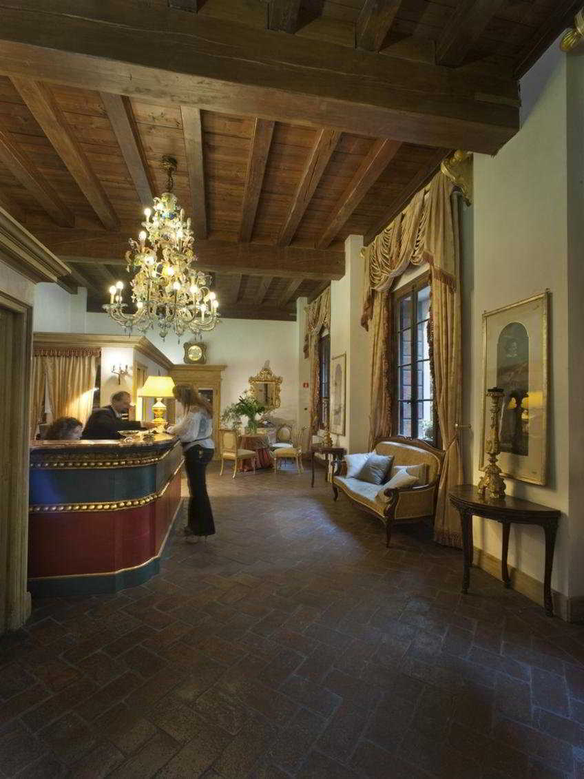 Lobby
Lobby
di Relais Castello Bevilacqua