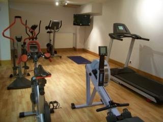 Sports and Entertainment
Sports and Entertainment
di Les Balcons du Savoy