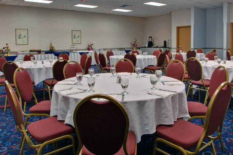 General view
General view
di Holiday Inn Saguenay-Convention Center