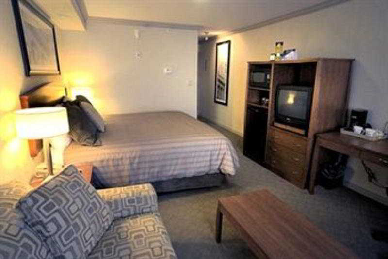 Room
 di Sandman Hotel & Suites Winnipeg Airport