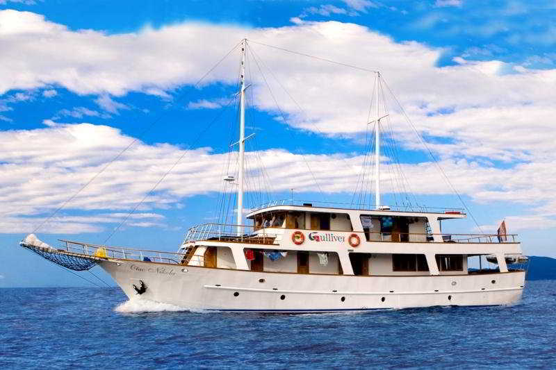 General view
General view
di Cruise from Trogir on M/S Otac Nikola