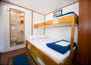 Room
Room
di Cruise from Trogir on M/S Otac Nikola