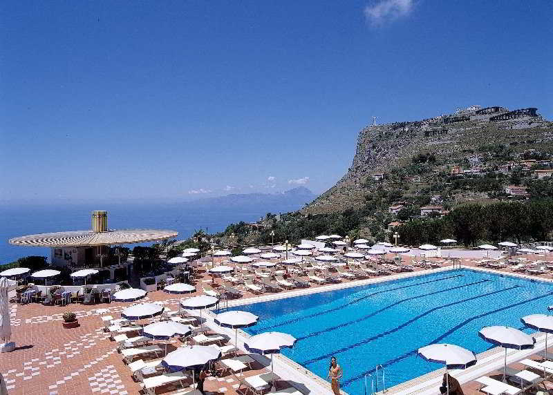 Pool
Pool
di Grand Hotel Pianeta Maratea